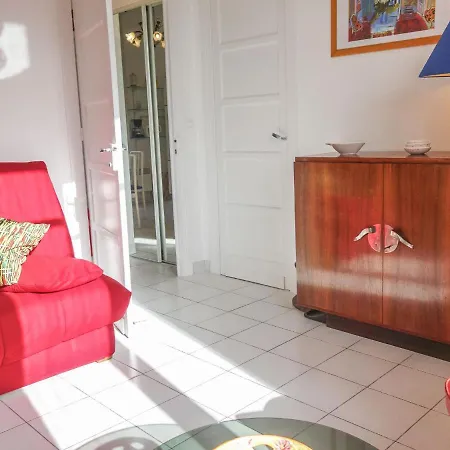 Appartement De La Et D'angleterre By Interhome